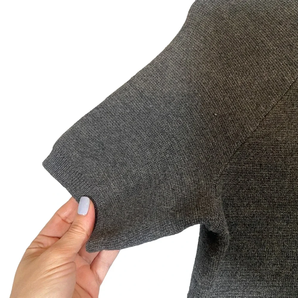 J. Crew Gray Wool Knit Short Sleeve Sweater Leather Patch Pocket Women Sz XXS
